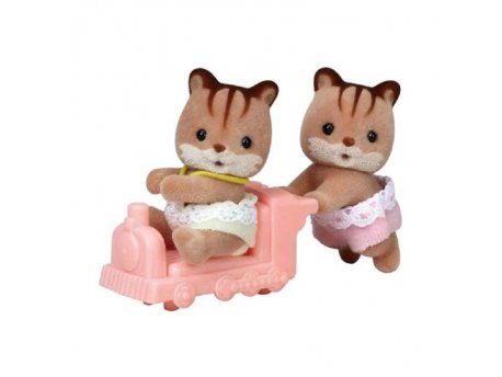 EPOCH SYLVANIAN WALNUT SQUIRREL TWINS (NEW)